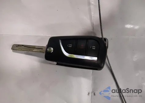 2021 Toyota Rav4 Le z USA, uszkodzony, nr VIN 2T3H1RFV4MW139444